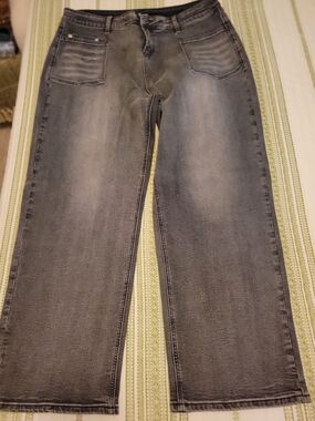 Flamingals Womens Gray/Black Wide-Leg Jeans